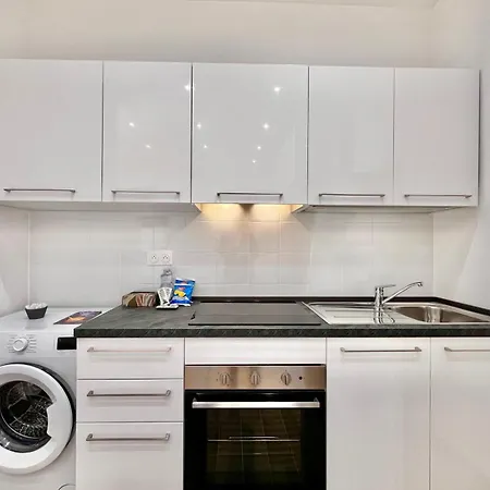 E Bilocali Centro Intera Apartament Mentona